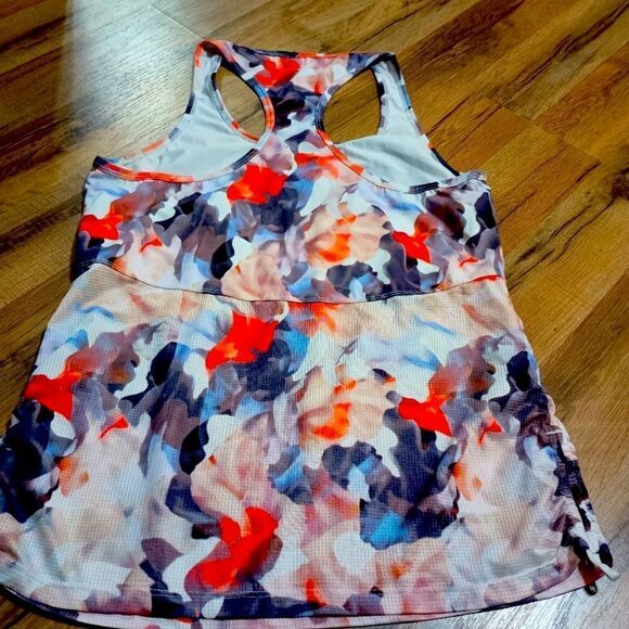 Fabletics Cashel Racerback Tank in Daydream Print - Picture 4 of 6